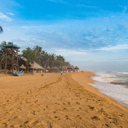 Готель Prestige Court Residencies Dehiwala-Mount Lavinia Екстер'єр фото