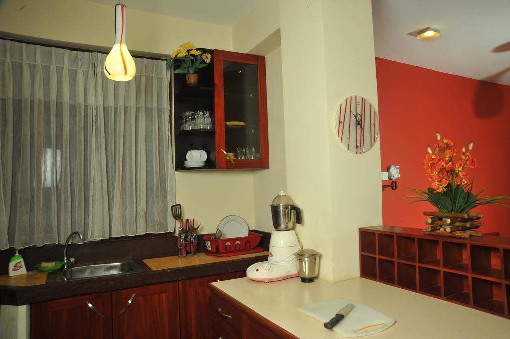 Готель Prestige Court Residencies Dehiwala-Mount Lavinia Екстер'єр фото