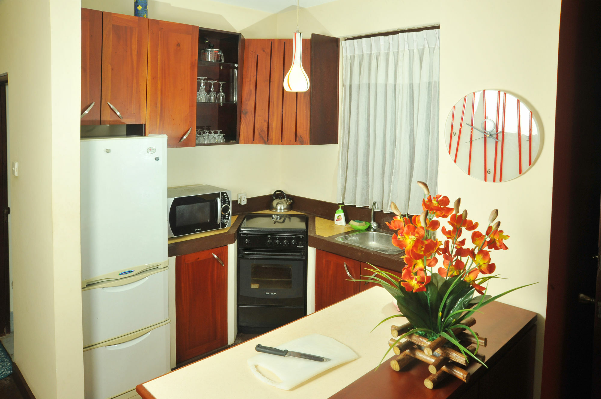 Готель Prestige Court Residencies Dehiwala-Mount Lavinia Екстер'єр фото
